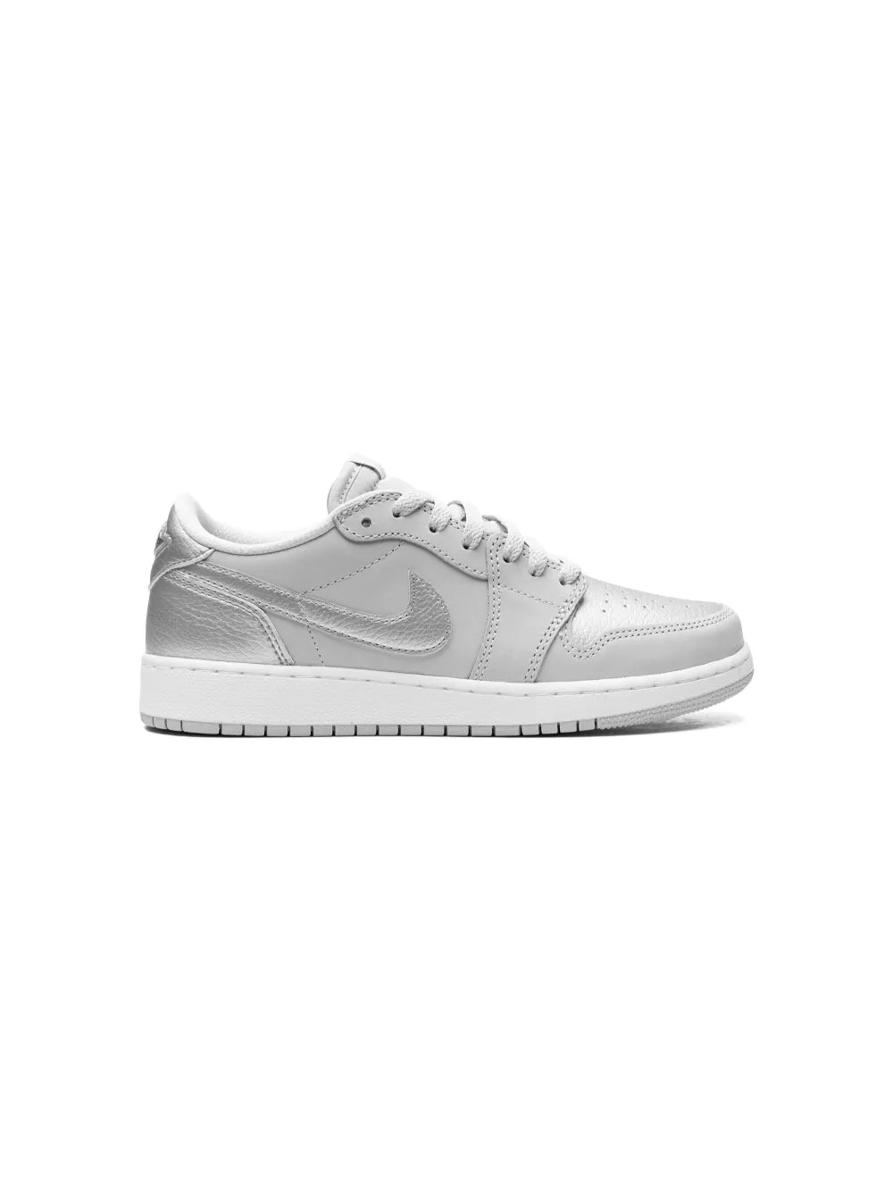 NIKE AIR JORDAN LOW