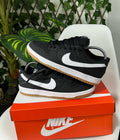 NIKE SB DUNK NEGRA - BLANCA