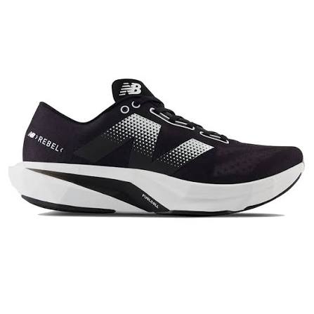 NEW BALANCE FUELCELL ELITE V4 NEGRA BLANCA