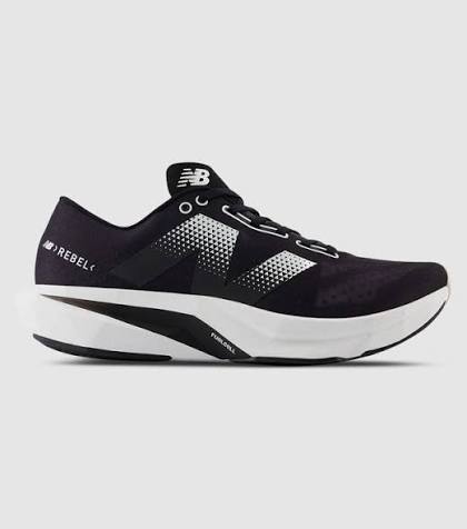 NEW BALANCE REBEL NEGRA BLANCA