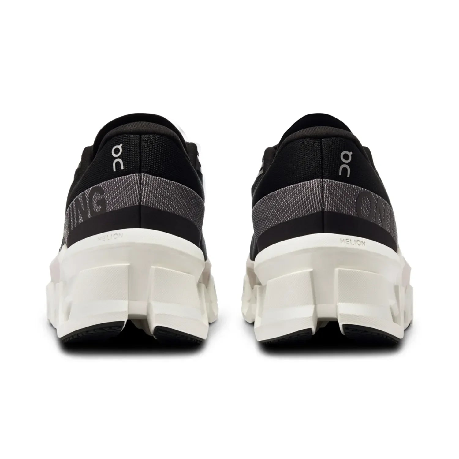 ON RUNNING NEGRO - BLANCO